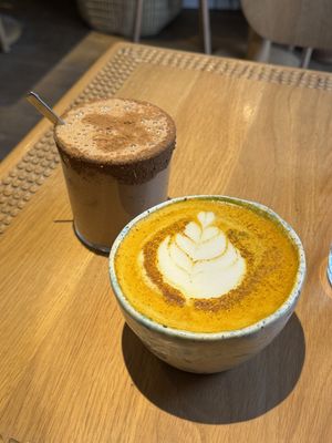 Golden milk and Mothers Yummie  at My Mother's Daughters  in Lisbon