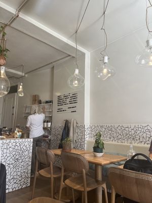   at My Mother's Daughters  in Lisbon