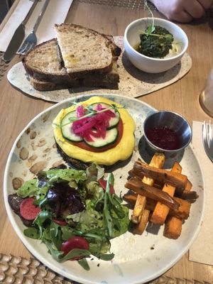   at My Mother's Daughters  in Lisbon