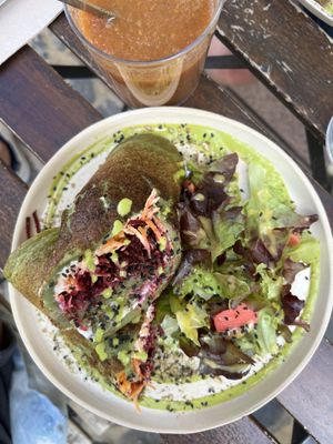 Wrap  at My Mother's Daughters  in Lisbon