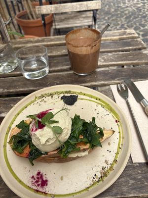   at My Mother's Daughters  in Lisbon