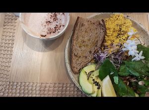 Lovely vegan breakfast at My Mother's Daughters  in Lisbon