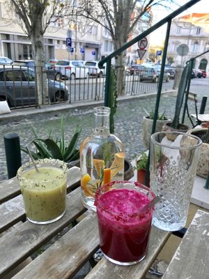 Juice of the day named ‘wi-kiki’ and ‘beet immune boosting’ at My Mother's Daughters  in Lisbon