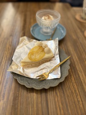 Lemon tart and vegan ice creamm  at Medaka Natural Kitchen  in Osaka