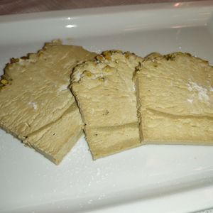 Vegan gluten-free pistachio semifreddo at Pizza Leggera in Pavia