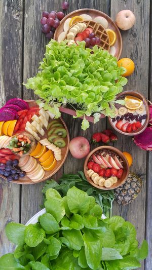 Fruit platter, powerhouse porridge, kiddie cereal at Green Smoothie in Baguio City