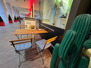 outside at Green Gorilla Café - Rhône in Geneva