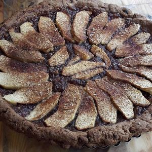 Vegan Apple Pie. No white sugar, No white flour but wholemeal oat and plenty of raisins, nuts and dried fruits instead of sugar. Delicious at Amaranta Biobar in Valencia
