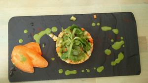 Tartaleta de Hummus con mijo  at Amaranta Biobar in Valencia