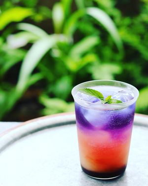 夏限定ドリンク
タートチェリーソーダ
650円+tax at Ametutimanimani in Chichibu