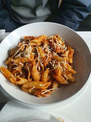 Vegan Tomatoes bolognese pasta  at ZN Pizza in Lille