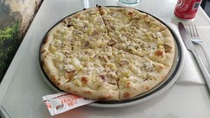  at ZN Pizza in Lille