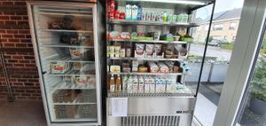 freezer and fridge with vegan products at Bakkerij Filip en Liraz  in Kuurne