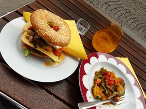 Super good 😋 at Bagels Dresden in Dresden