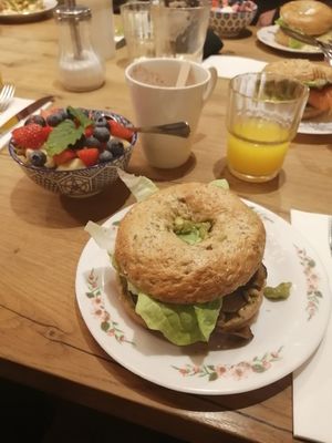  at Sanseveria Bagelsalon in Bruges