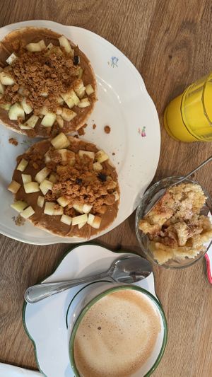   at Sanseveria Bagelsalon in Bruges
