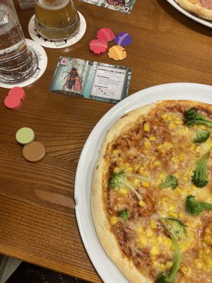 Vegane Pizza 🍕 und Spiele 🎲  at Wurfel & Zucker in Hamburg