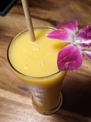 Mango Shake 🥭 at Ethos in Bangkok