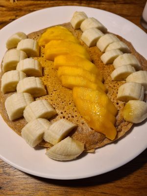 Mango and banana pancake at Ethos in Bangkok