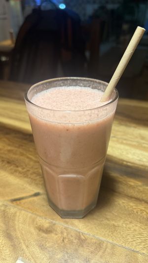 Strawberry oatmilk  at Ethos in Bangkok
