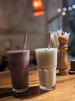 Blueberry Shake & Pineapple Shake at Ethos in Bangkok