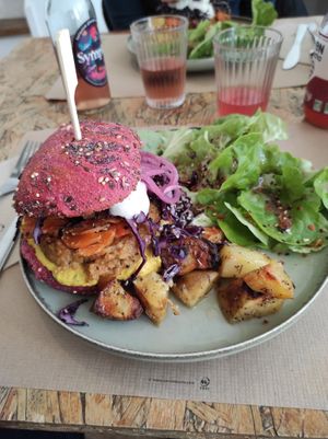 Burger at La Clairiere in Lille