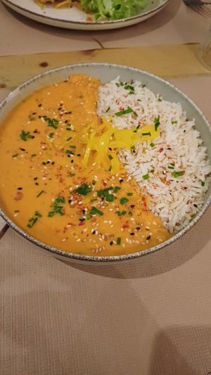 Dahl at La Clairiere in Lille