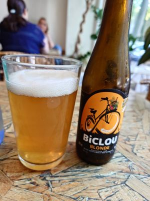 Vegan beer at La Clairiere in Lille