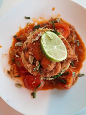 Coucou with sauce rougaille and fried vegan shrimps at Veggie Galore in Nijmegen