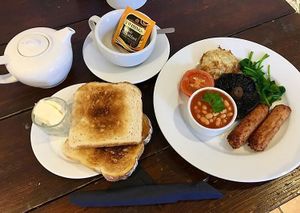 English Breakfast at Joro Vegan Eatery in Birkenhead