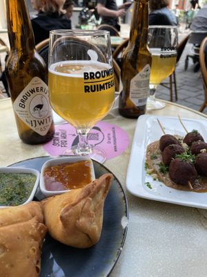 Vegan sate en samosas   at Mosquito Coast in Ghent