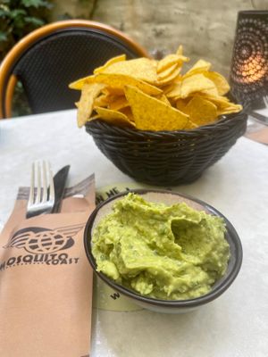 Nacho's met huisgemaakte guacamole  at Mosquito Coast in Ghent