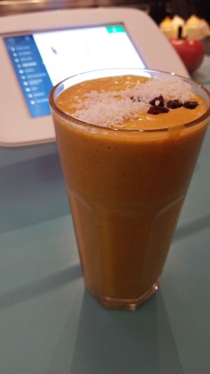 Carrot cake smoothie (vegan) at DoppleGanger in Cambridge