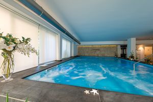 hydromassage pool at Zenit Spa Hotel in Giulianova