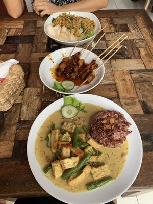 Mie goreng and nasi kare with sate at Vegan Bali in Kuta