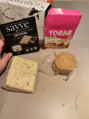 Vegan cheese options at Celeiro - Dezembro in Lisbon