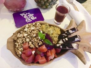 Yummyyyy at Acai Queen - Gootama in Ubud