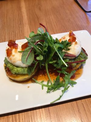 BEFORE I WAS VEGAN
This is the only vegetarian ‘benny’ at Loudons but is a really nice option if you’re a vegetarian at Loudons Cafe and Bakery - Fountainbridge in Edinburgh