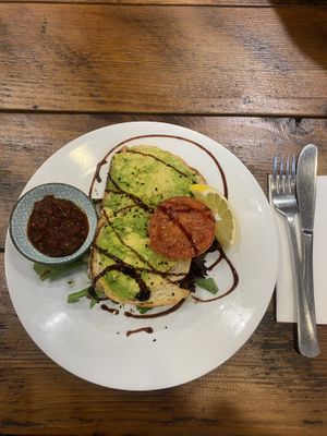 Smash avo  at 2Blondescafe  in Springwood