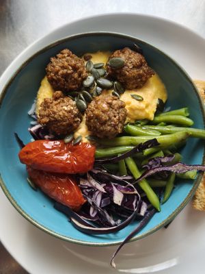 Bowl at OH Ficomaeco in Brescia