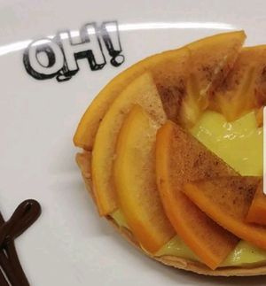 crostatina crema e cachi vaniglia at OH Ficomaeco in Brescia