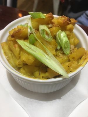 Vegan mac n cheese (you can also get it on a pizza. Yes, for realz.) at Happy Friday Kitchen  in Oxford