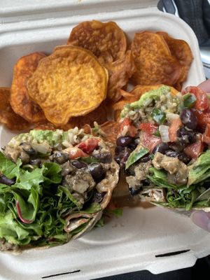 Southwest Vegan Sausage Wrap

Vegan sausage, fresh-mashed guacamole, brown rice, roasted red peppers, black beans & vegan chipotle mayo served in a wheat wrap at Fitfuel Cafe in Canton