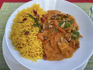 Cashew paneer with tofu and basmati rice at Mount Everest in Berchtesgaden