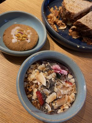Coconut BLT Sandwich, Açai Bowl, shortbread cookie  at Farm Girl - Sweaty Betty in London