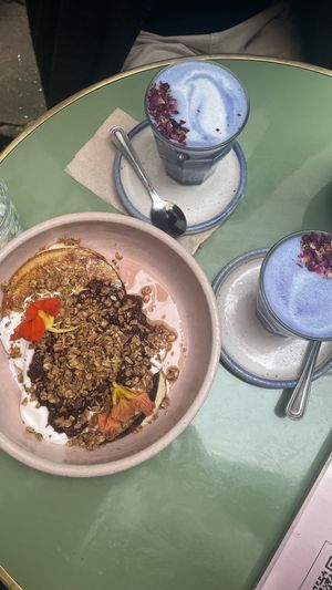   at Farm Girl - Sweaty Betty in London