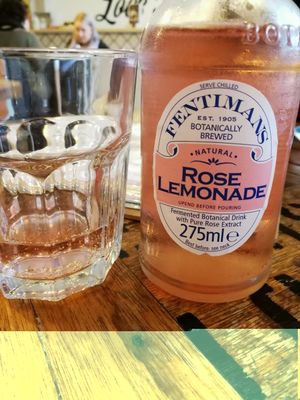 Rose Lemonade at Loes in Papendrecht