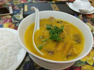 Carry with Noodles at Lien Huong Vegetarian Restaurant in Ho Chi Minh City