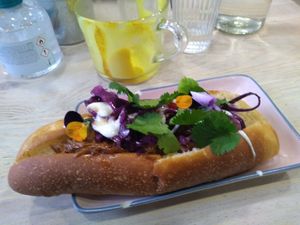 Hot dawg at Aujourd'hui Demain Cafe in Paris