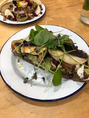 Portobello toast at Aujourd'hui Demain Cafe in Paris
